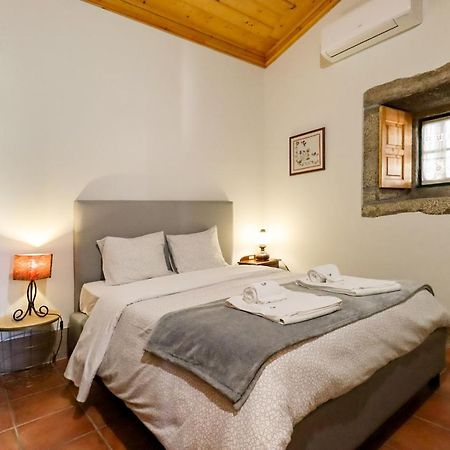 Casa Largo Do Porto - Country House With Swimming Pool Viana do Castelo Esterno foto