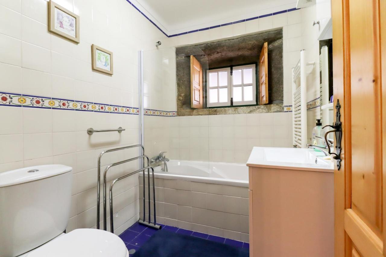 Casa Largo Do Porto - Country House With Swimming Pool Viana do Castelo Esterno foto