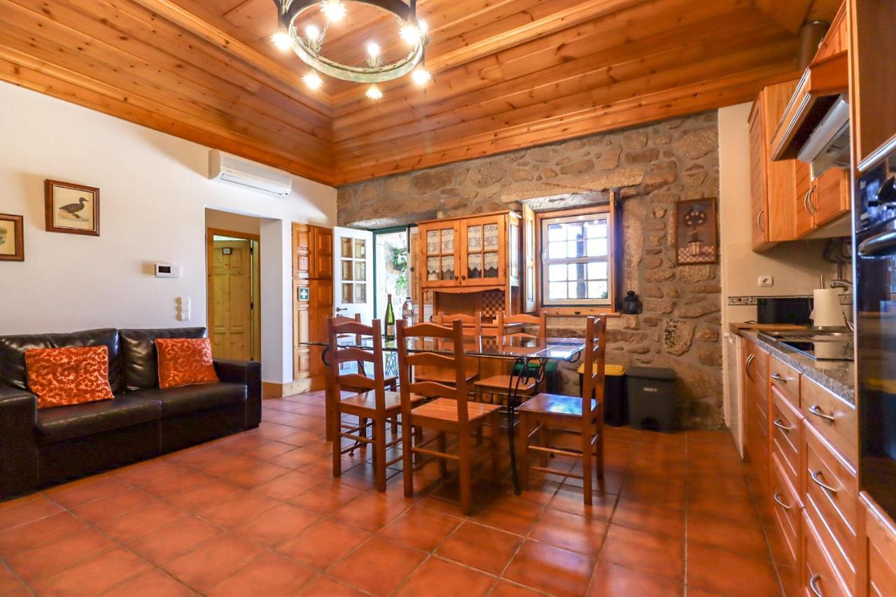 Casa Largo Do Porto - Country House With Swimming Pool Viana do Castelo Esterno foto